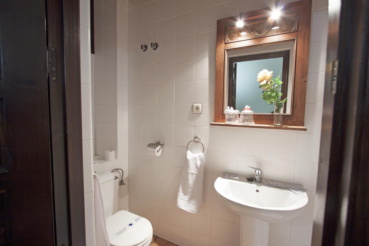 Hotel Puerta De La Sierra Puerto Serrano Eksteriør bilde