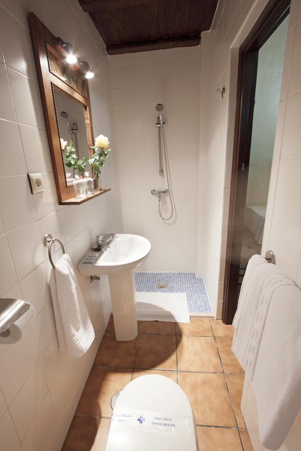 Hotel Puerta De La Sierra Puerto Serrano Eksteriør bilde